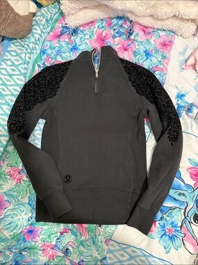 lululemon athletica Black Half-Zip Pullover with Floral Burnout Shoulders size S